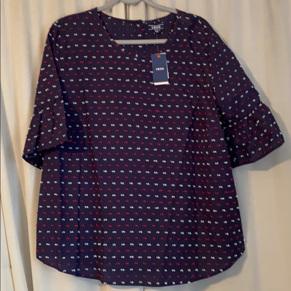 Women’s 3/4 ruffle sleeve top